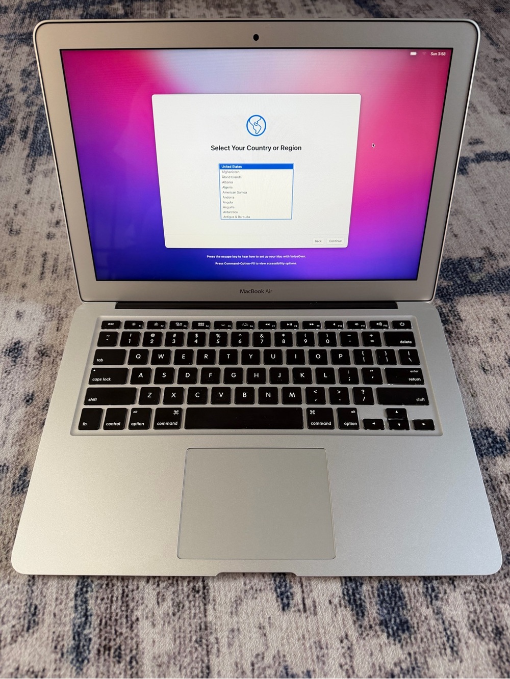 Apple MacBook Air - 2017 13-inch